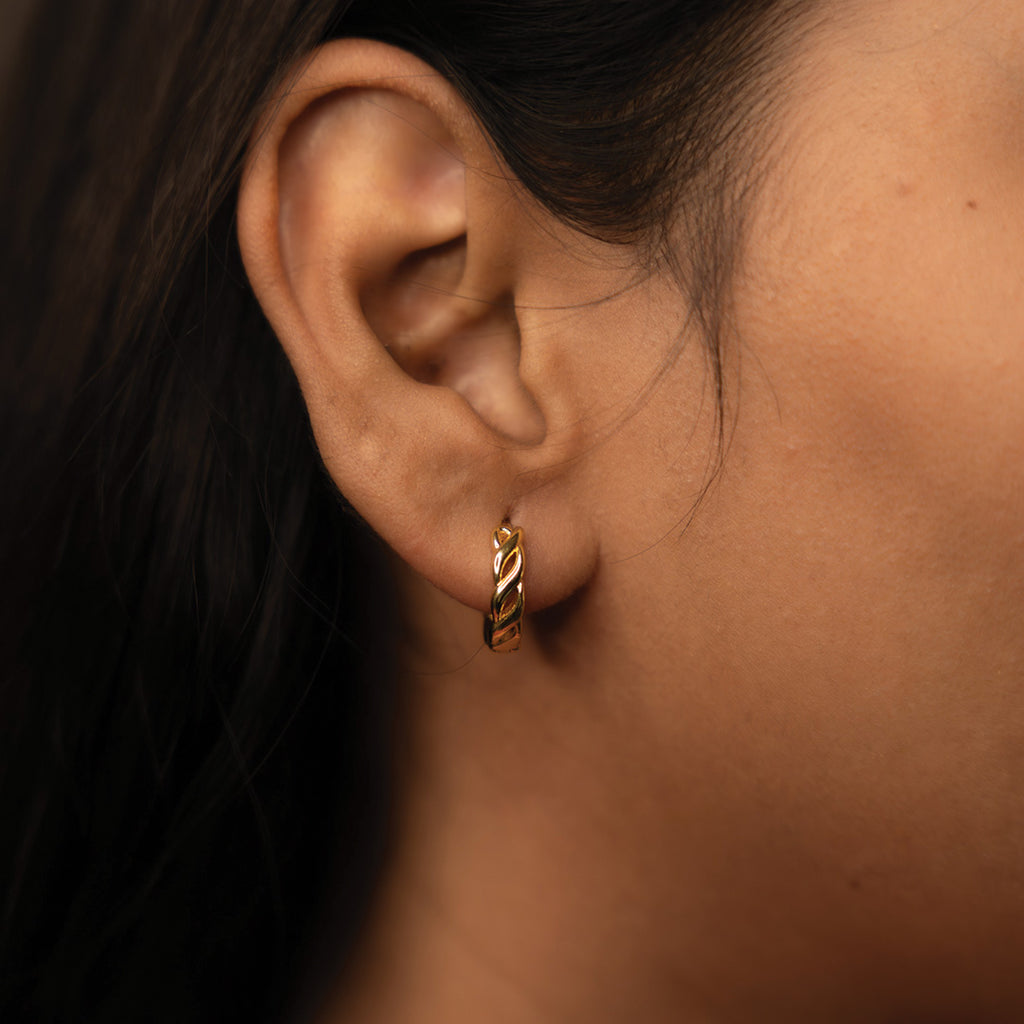Intertwined Hoops